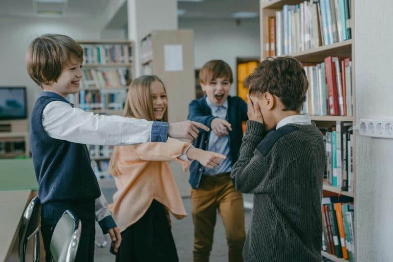 Verbreek die stilte! Gee aandag aan boeliery gedurende Kinderbeskermingsweek