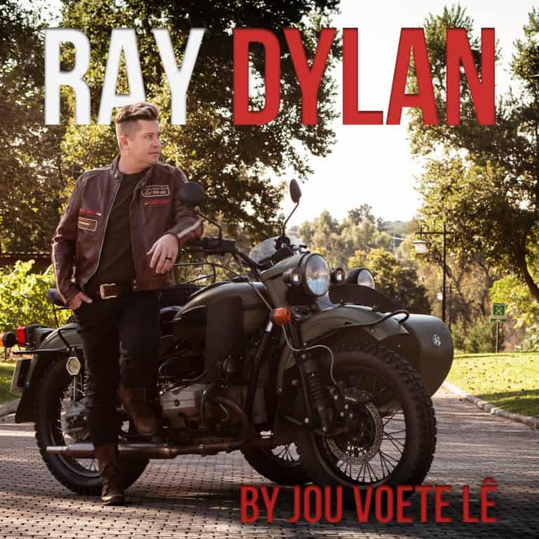 RAY DYLAN SE NUWE TREFFER, BY JOU VOETE LÊ, IS EEN VAN DAARDIE LIEDJIES WAT DIE DANSVLOER GAAN LAAT GONS!