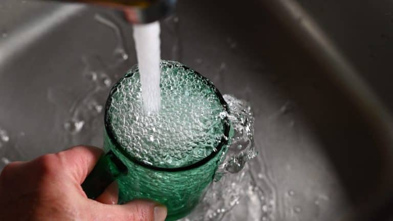 AfriForum-noodfonds help met derduisende liters water en kospakkies in 2024