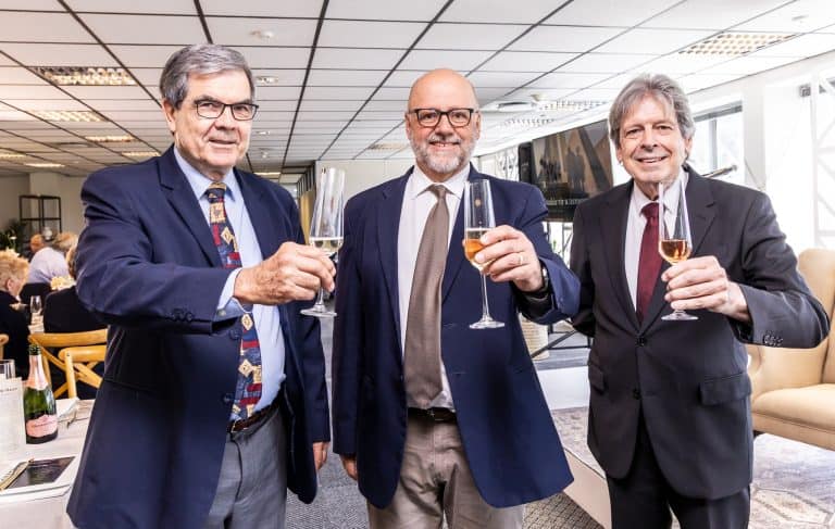 Akademia se Paarl-kampus: Nóg ŉ bousteen ter bevordering van die Afrikaanse universiteitswese