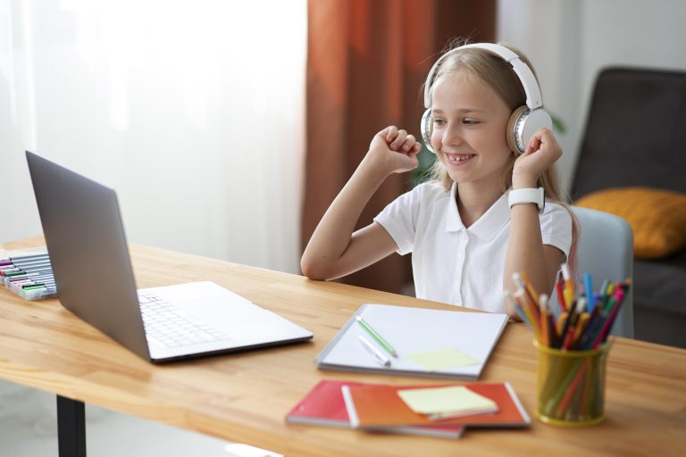 Afrikaans oor grense heen: Hoe kinders hul moedertaal kan behou, waar ook al hulle woon